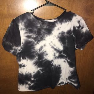 patterned tee